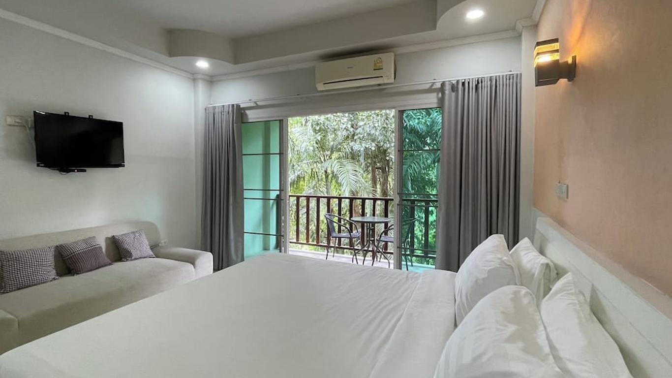 Green Hill Resort