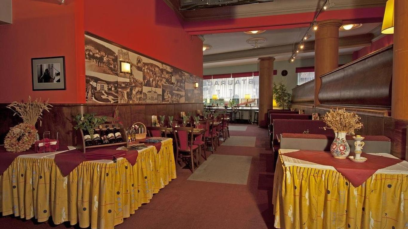 Hotel Krystal
