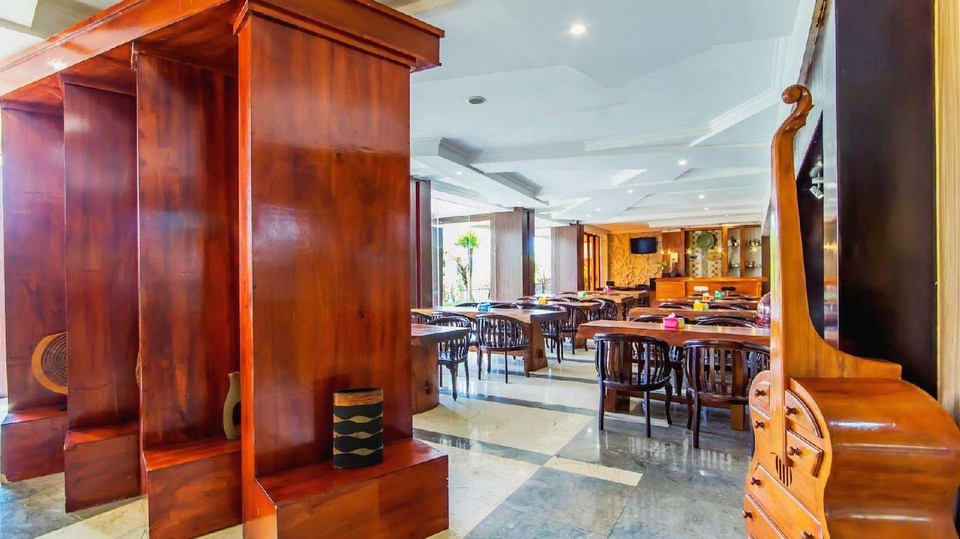 Albis Hotel