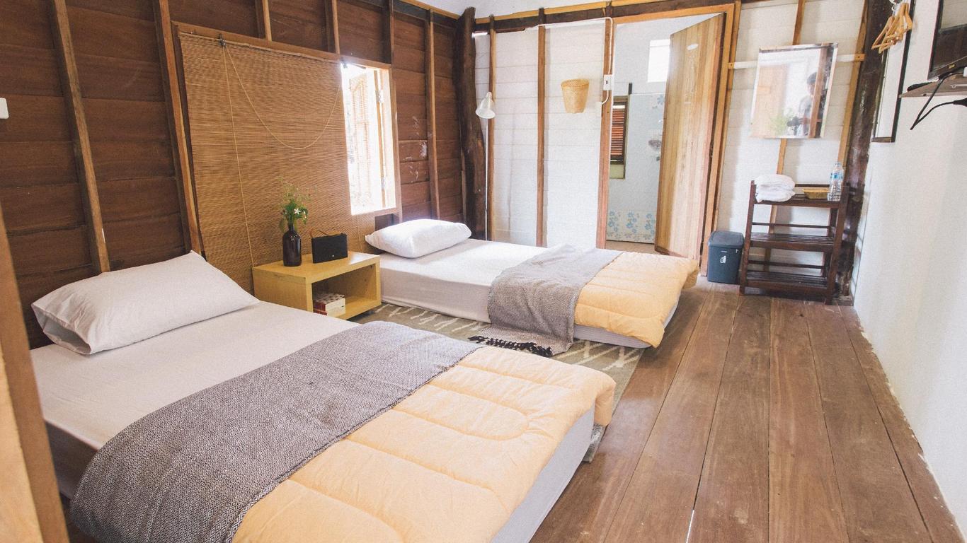 The Goose Farm Stay & Cafe