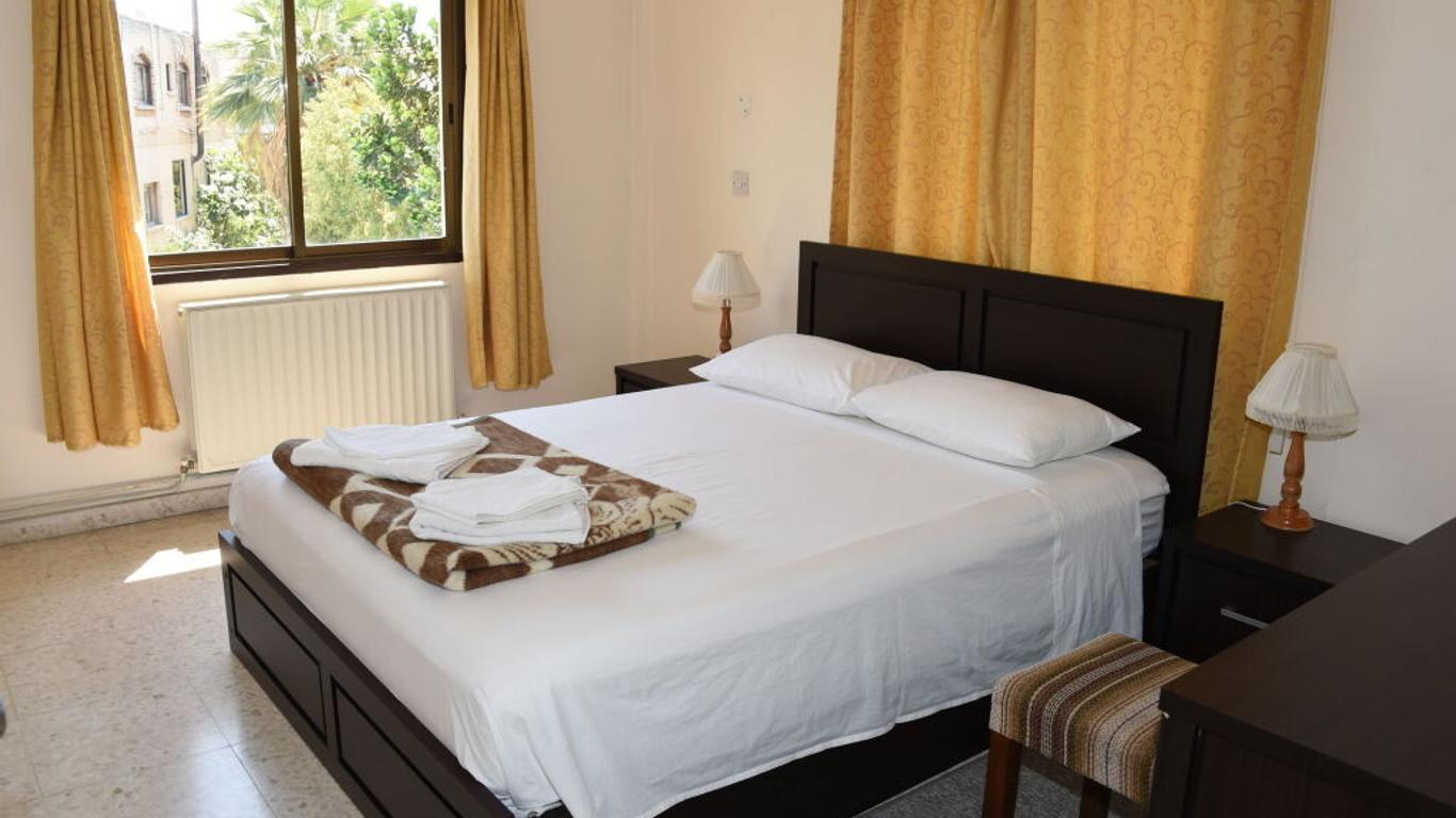 Odysseas & Eleni Hotel Apartments
