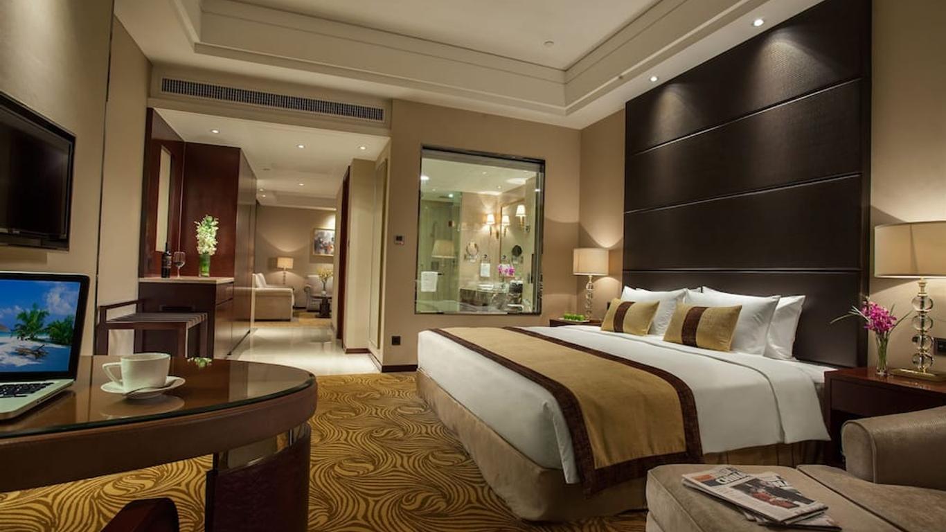 Classical Plaza Hotel