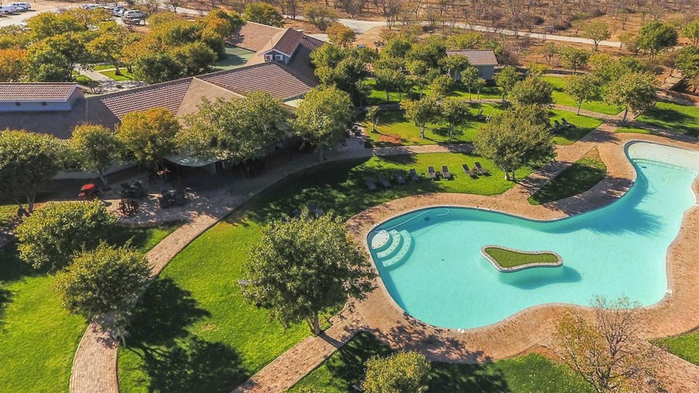 Damara Mopane Lodge, Twyfelfontein, Namibia