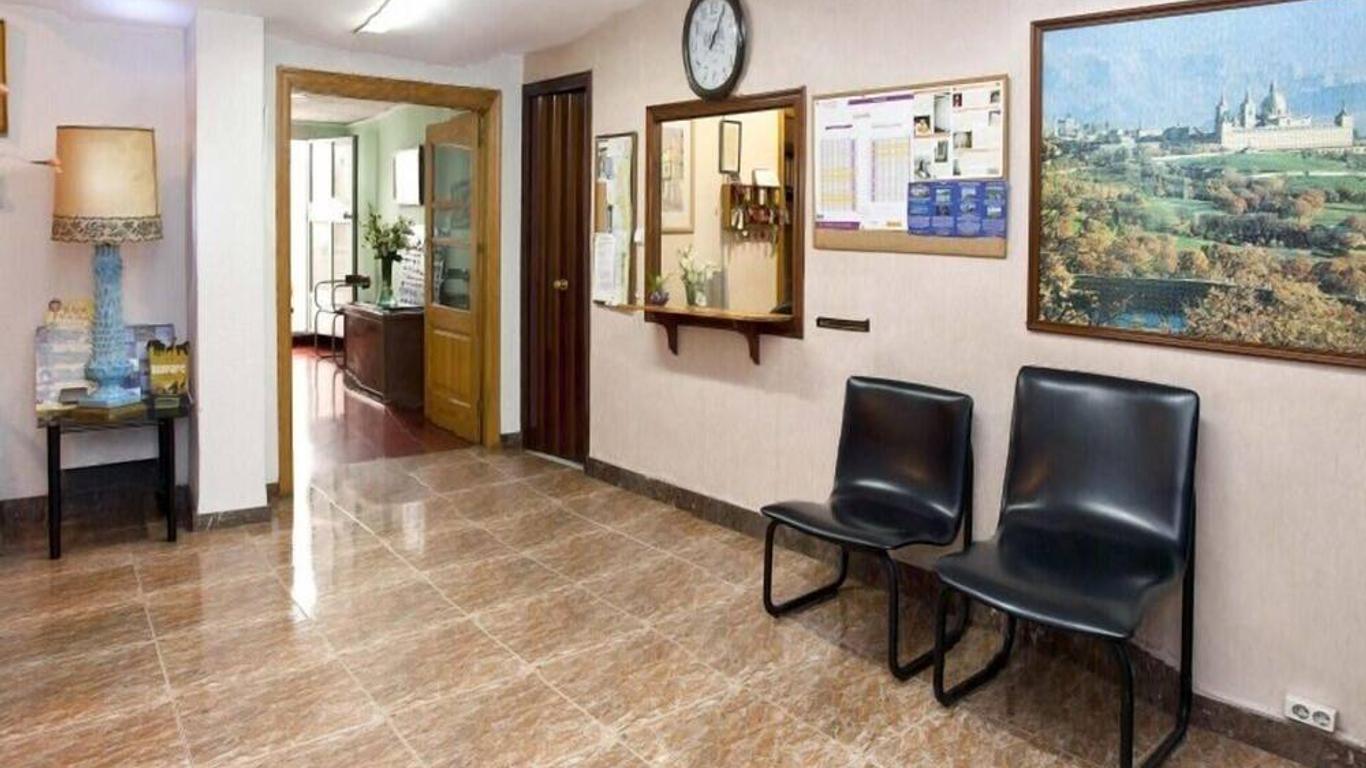 Hostal Tropical
