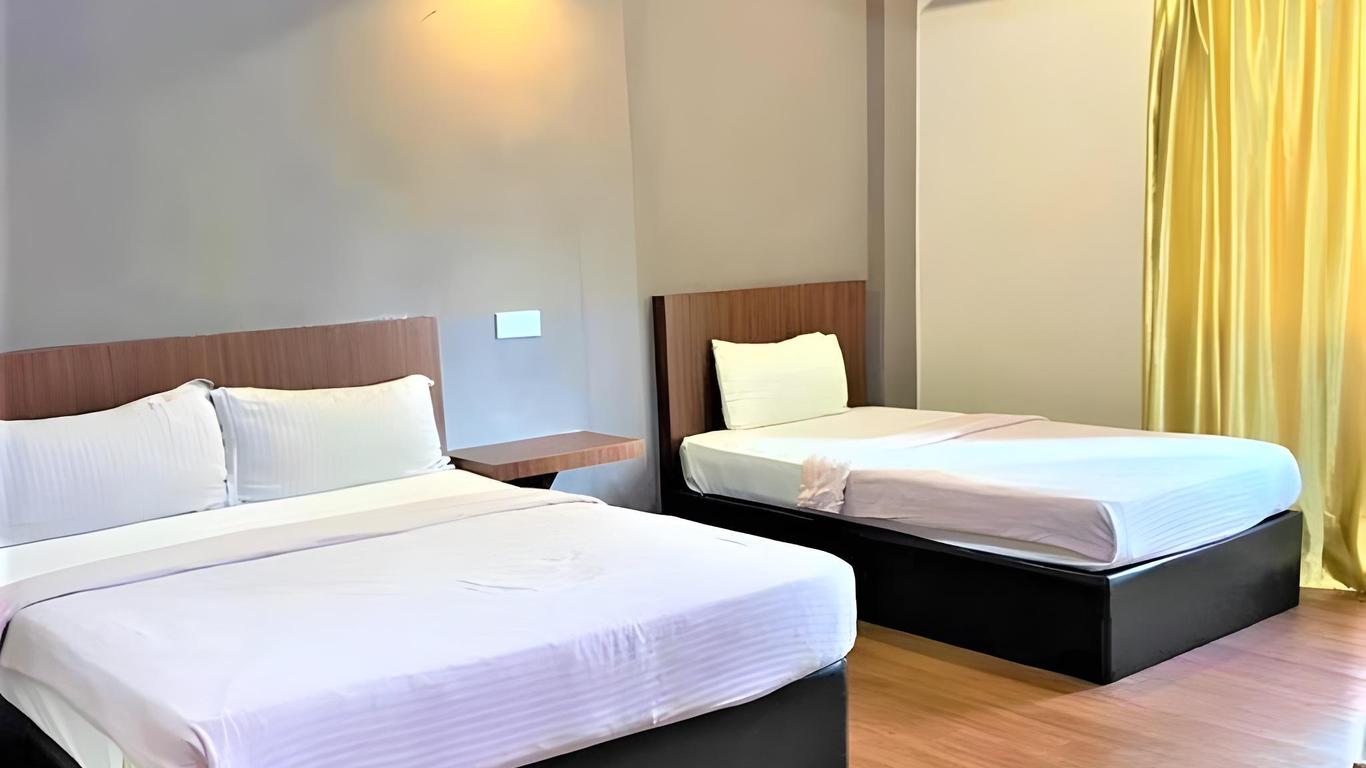 Room V @ Kluang Parade Near Bus Stop Kluang