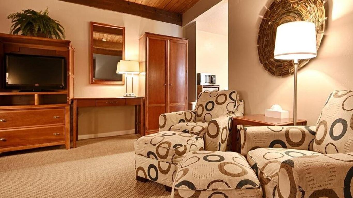 Antlers Inn
