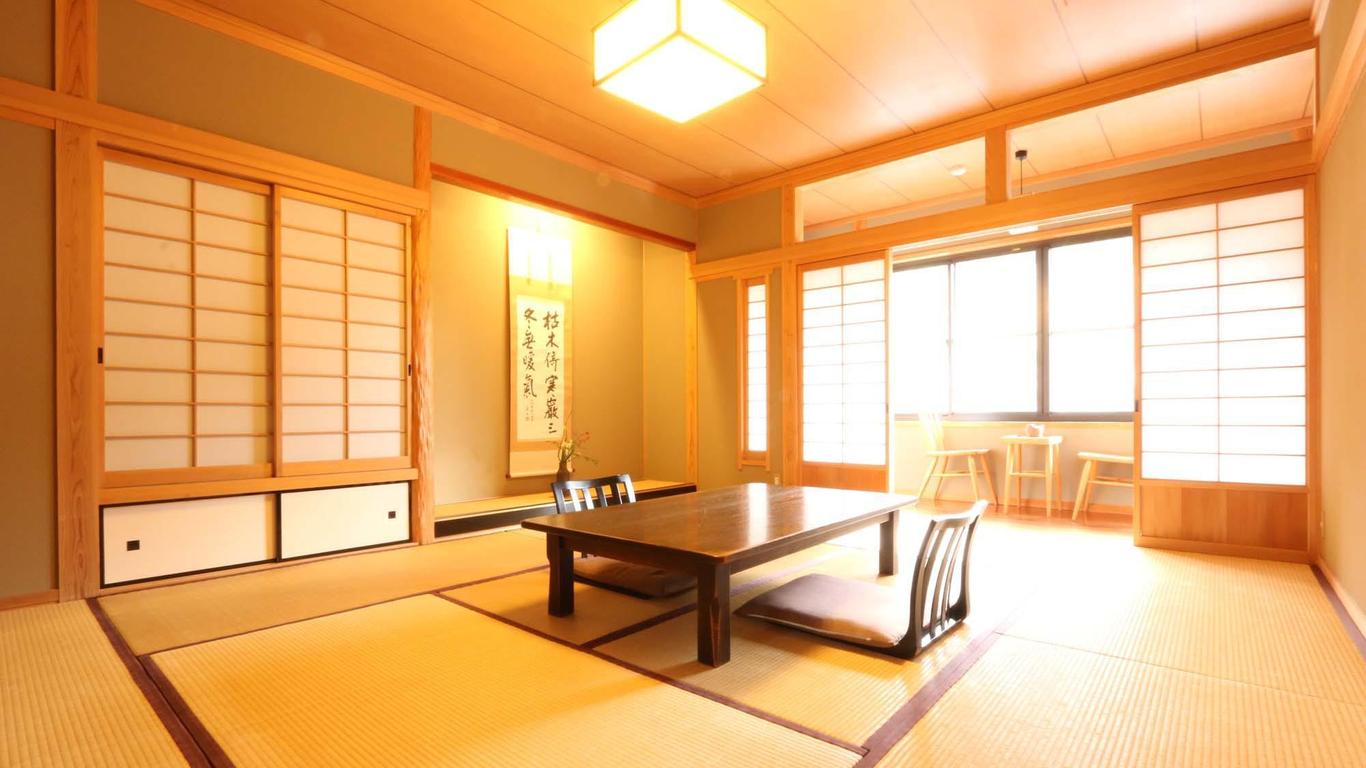 Marucho Ryokan