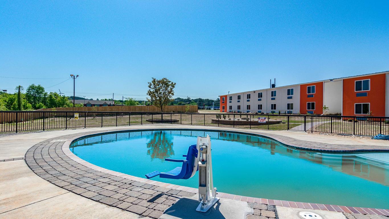Motel 6-White, Ga - Cartersville