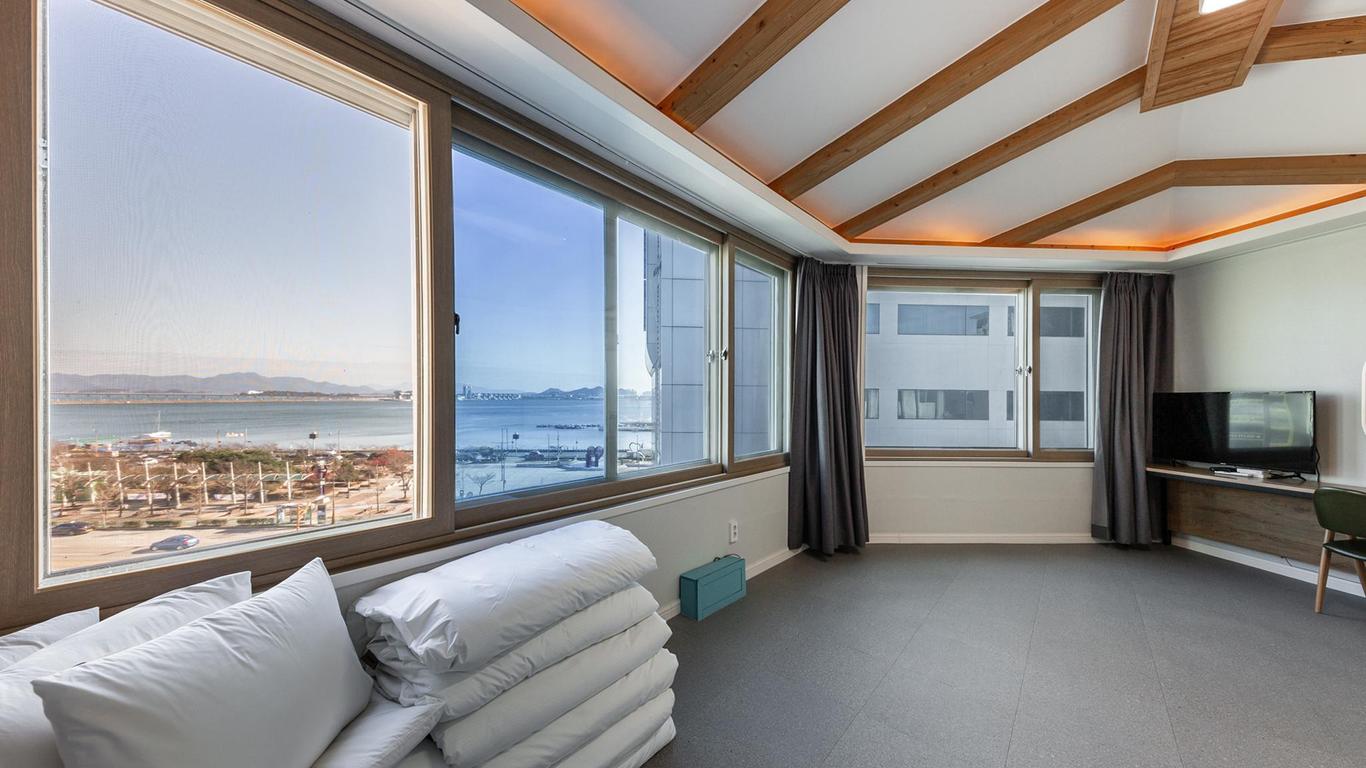Mokpo Hotel The Haru (Peace Square)