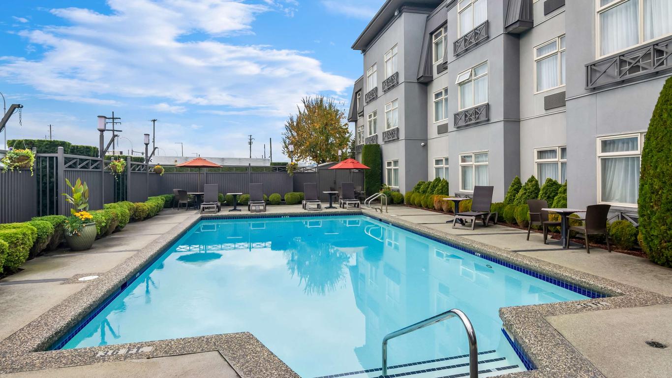 Best Western Plus Pitt Meadows Inn & Suites