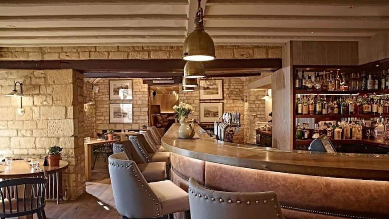 Dormy House Hotel