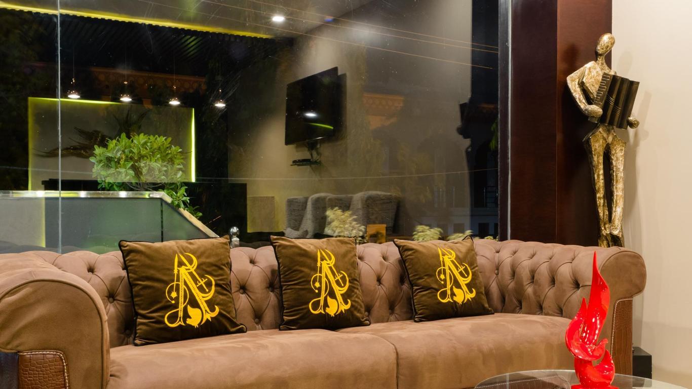 Hotel Bravia Vaishali - By Satguru