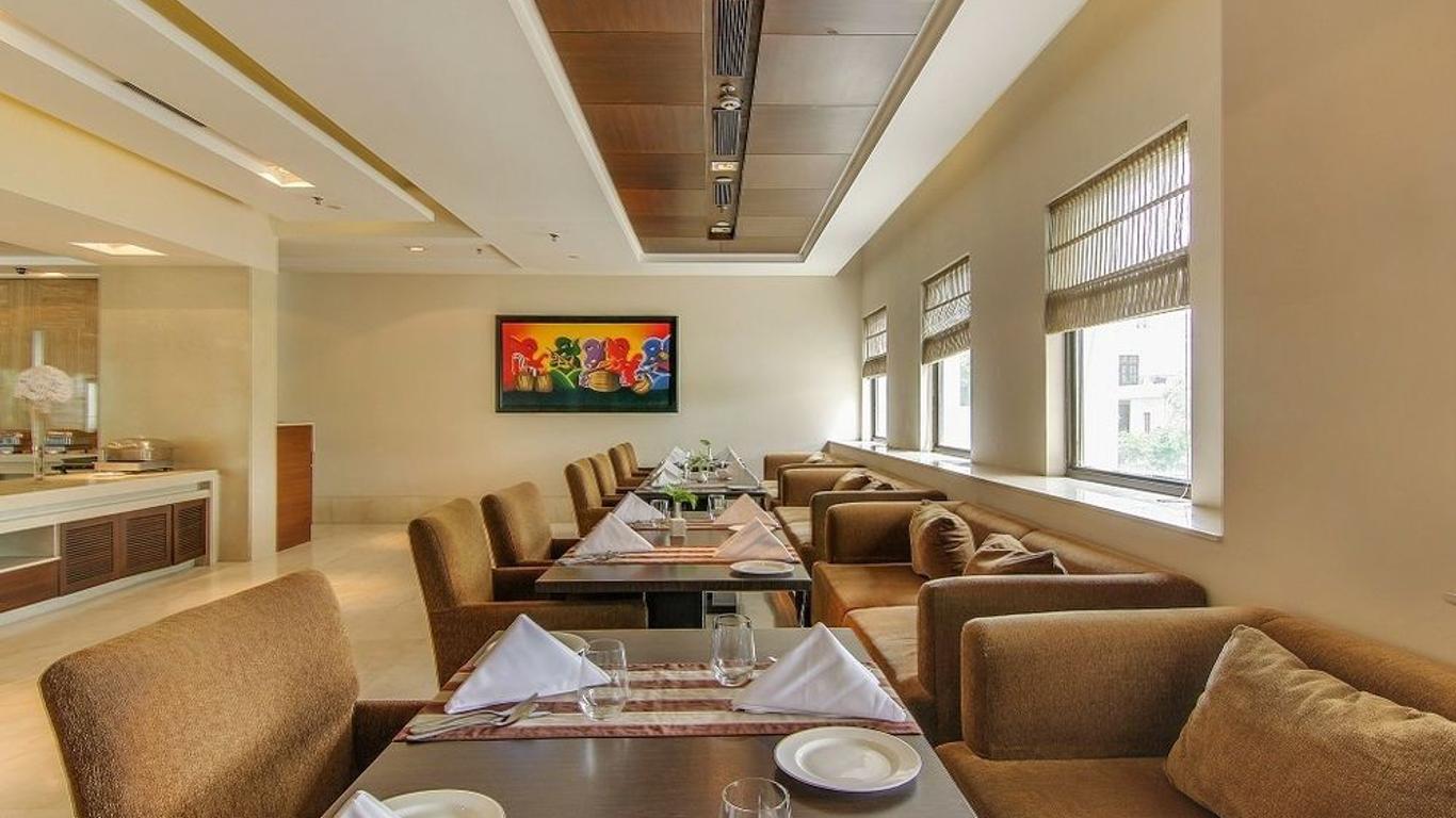 Vibe by the lalit Traveller