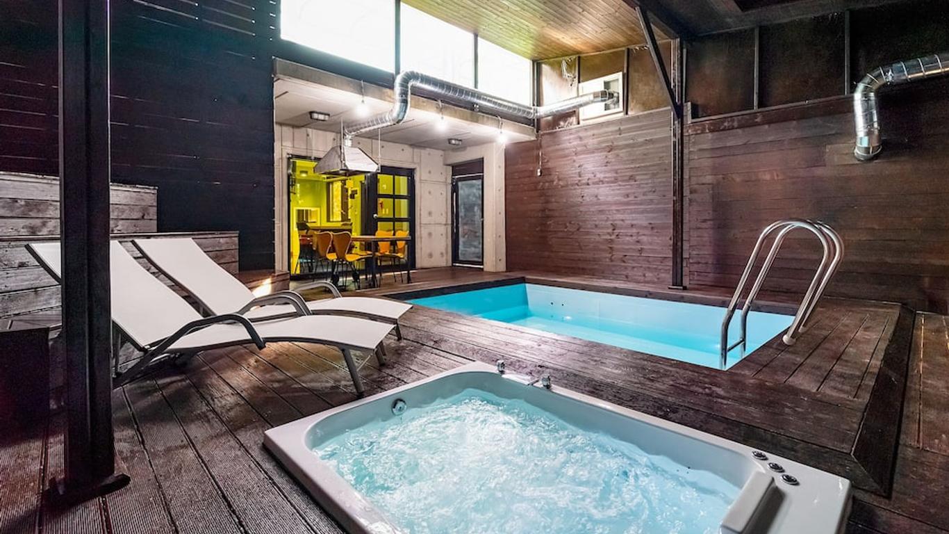 Vista Hill Pool Villa Spa Pension
