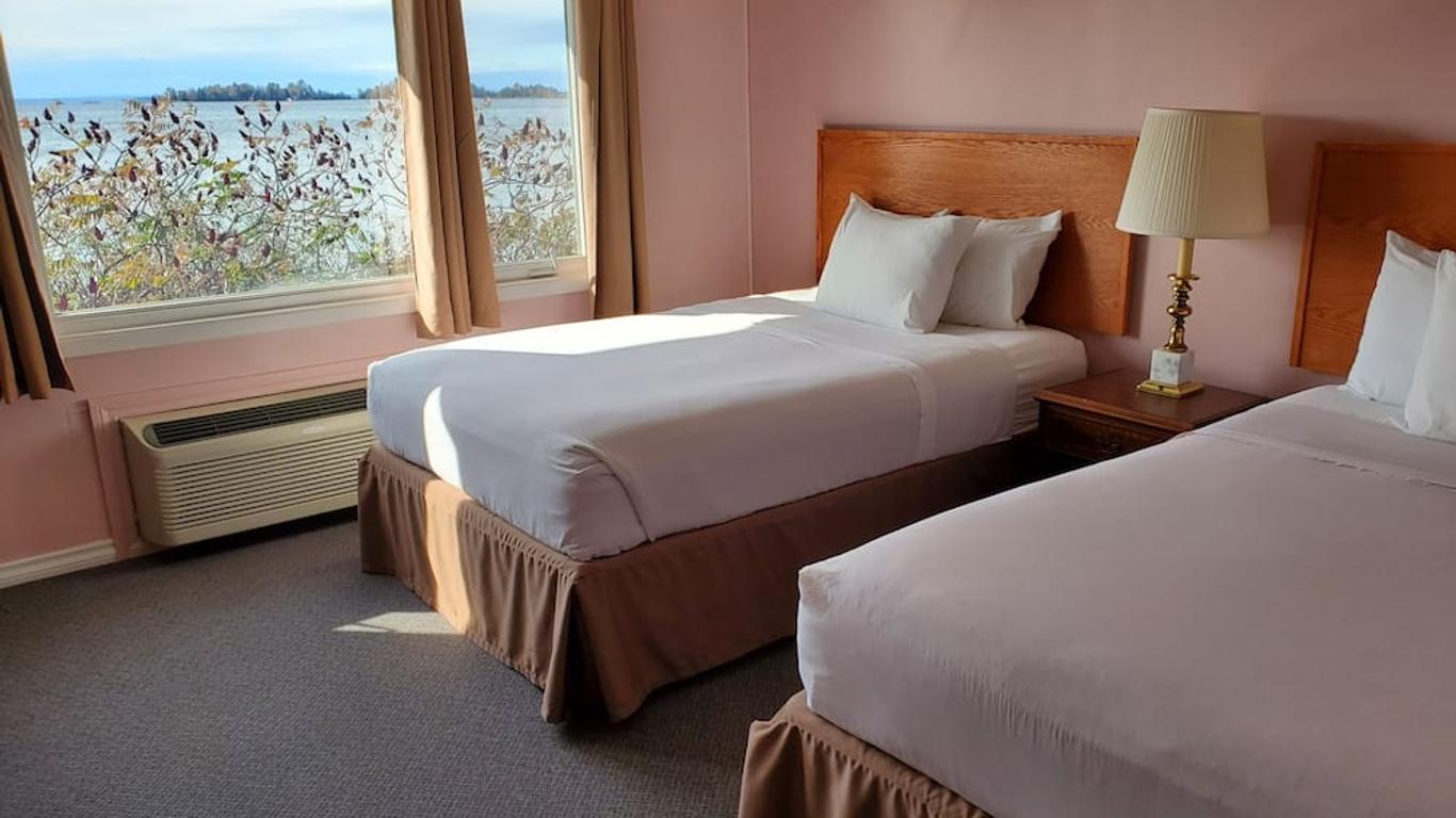 Carolyn Beach Inn & Restaurant
