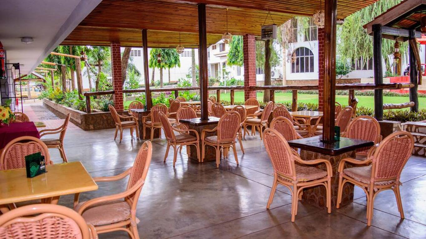 Kilimanjaro Crane Hotel