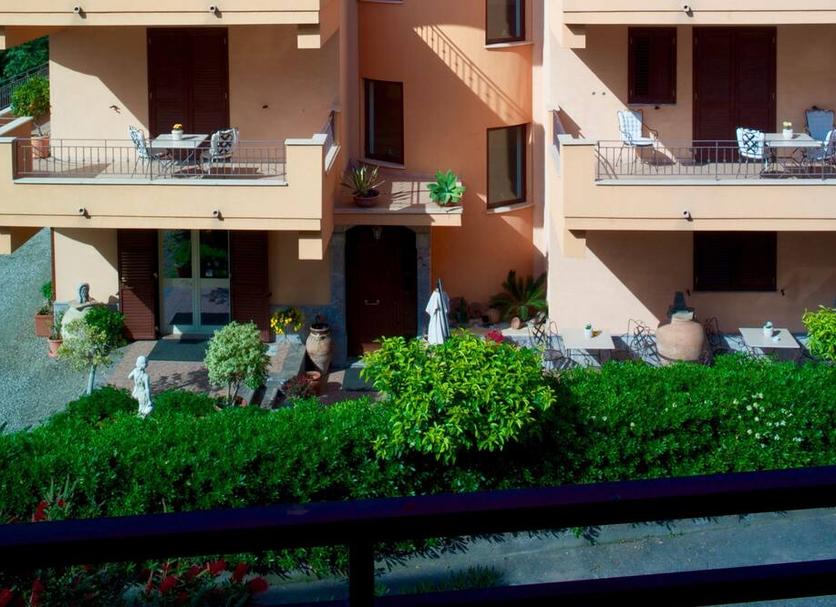 Vista del exterior Foto