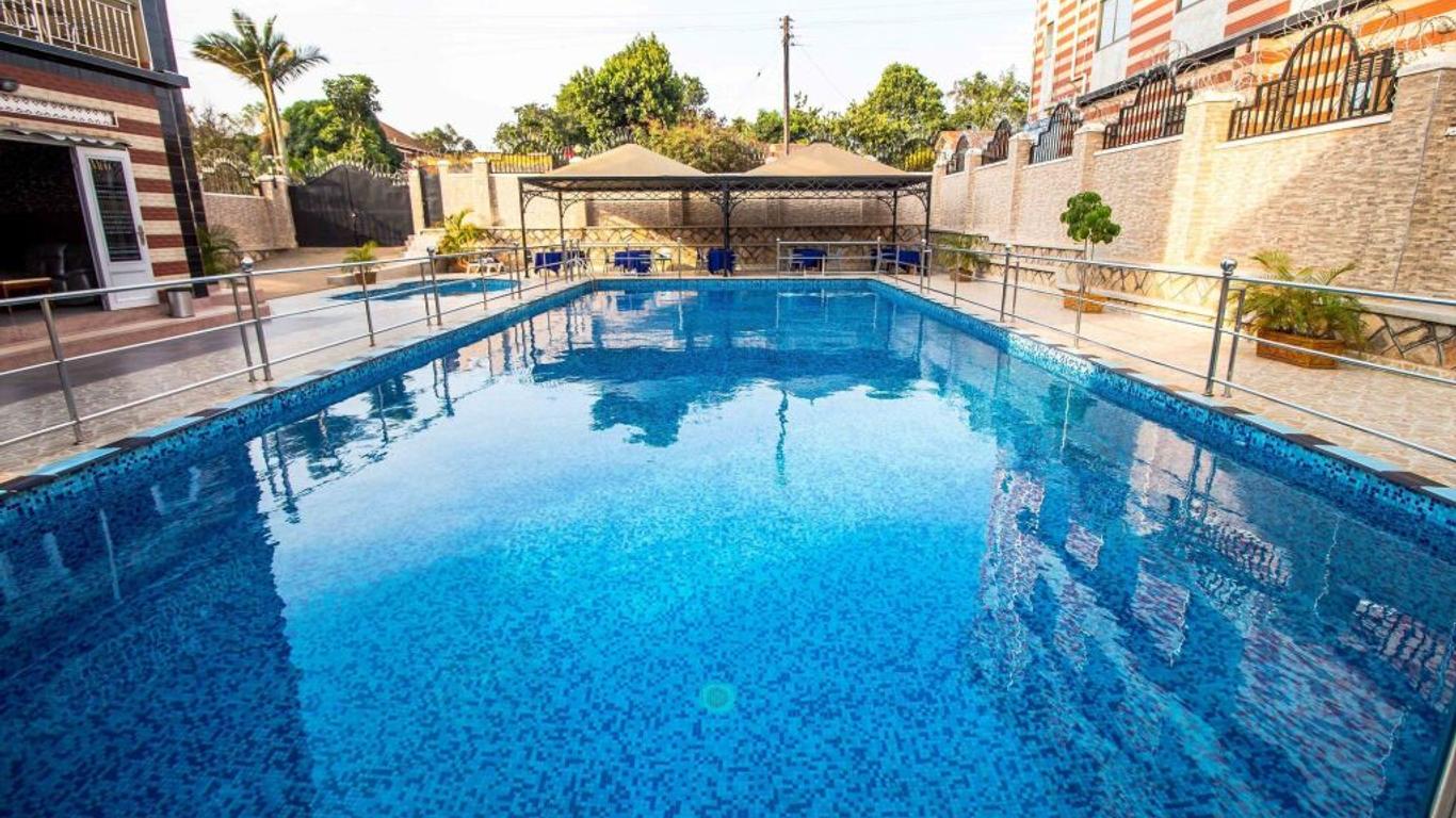Innophine Hotel 790