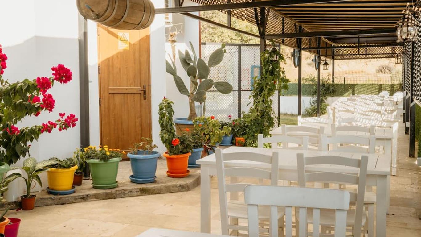 Azra Apart & Otel