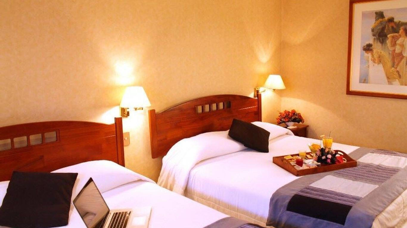Hotel Capelli Express