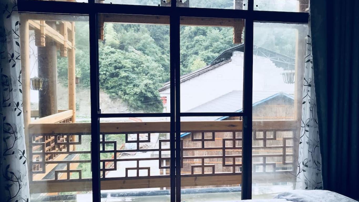 Zhangjiajie one step to heaven inn (Yangjiajie ticket office)