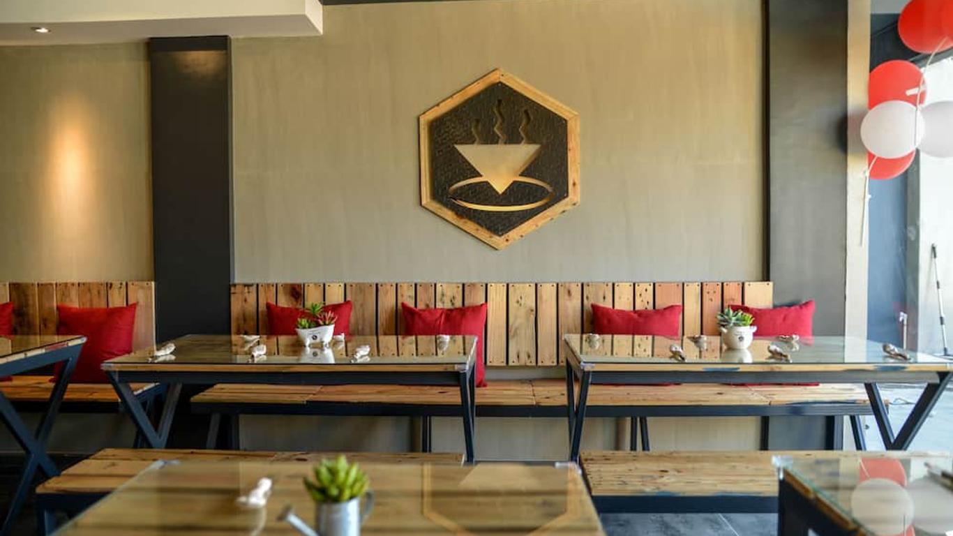 Bhive Hotel