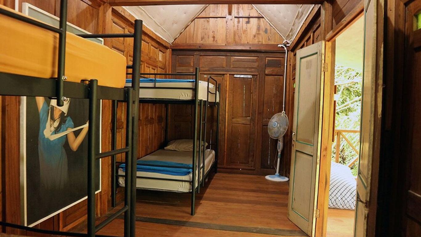 Omah Jegog Homestay
