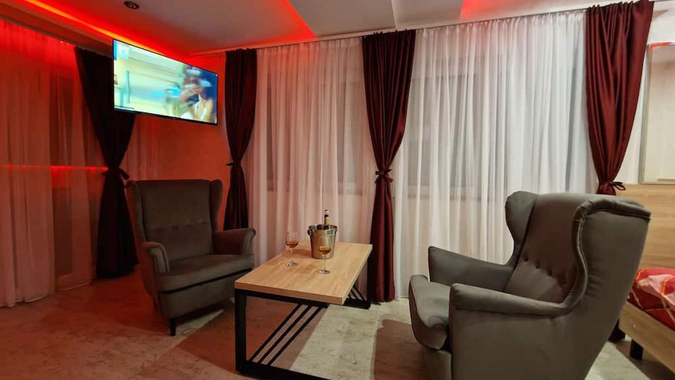 Rooms Green Set