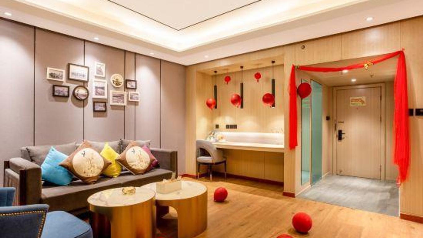Pavilion Conference Center Hotel (Puyang Ginza Mall)