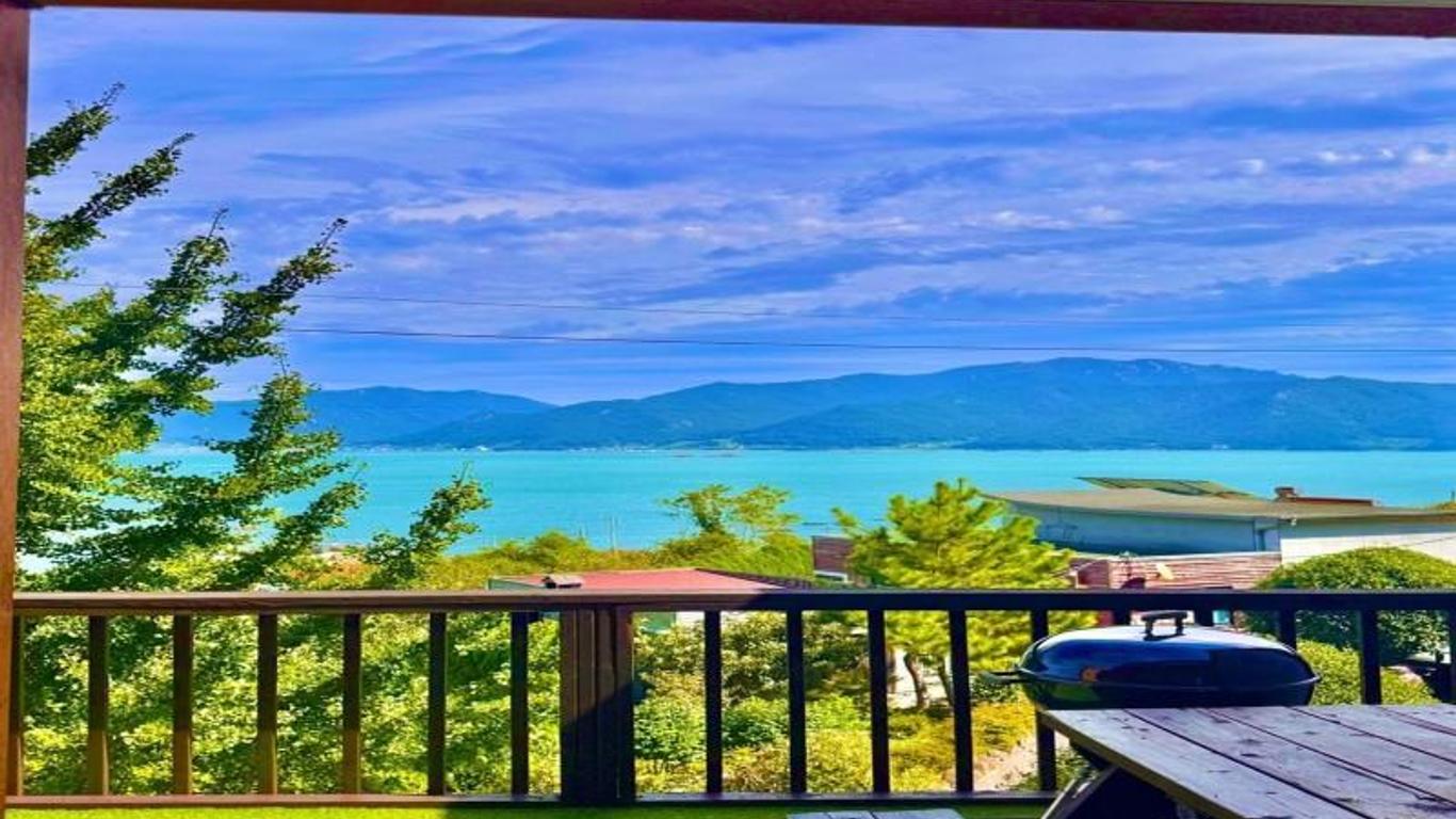 Namhae Delkko Pension