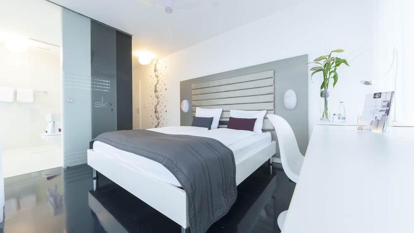 Sky Design Motel