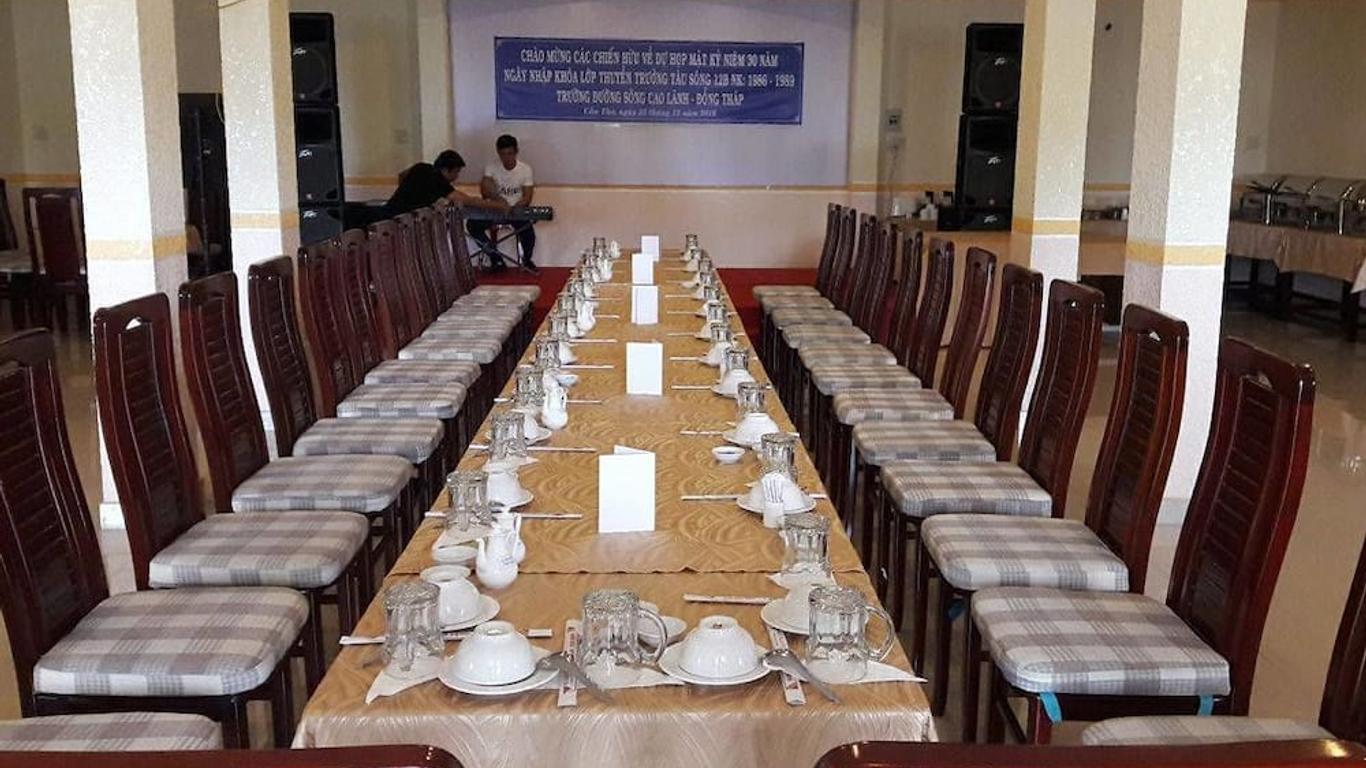 Nhat Ha Hotel