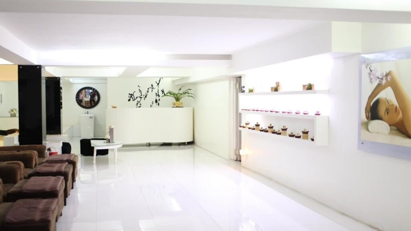 Saigon Terrace Hotel