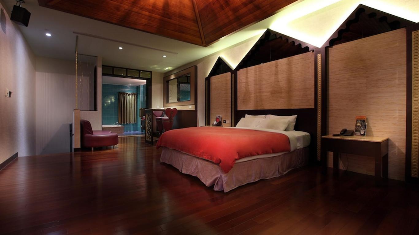 Royal Group Motel Wu Yin Branch