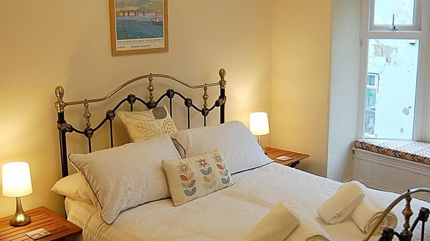 Saint Cadfans Lodge