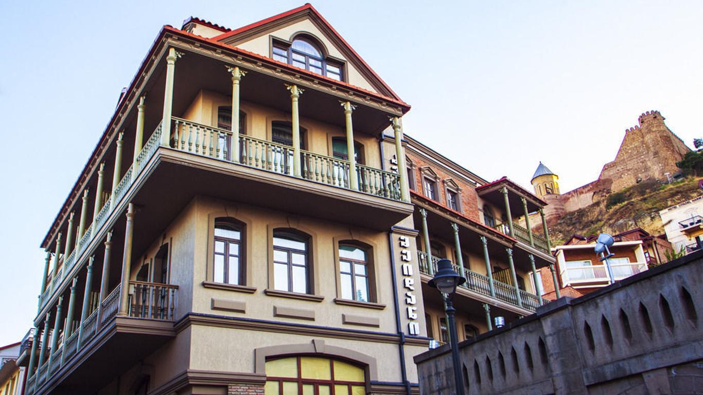 Old Meidan Hotel