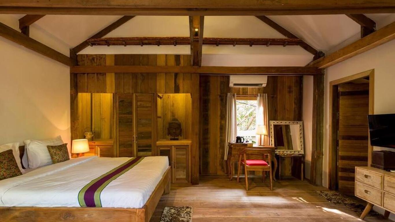 Isann Lodge