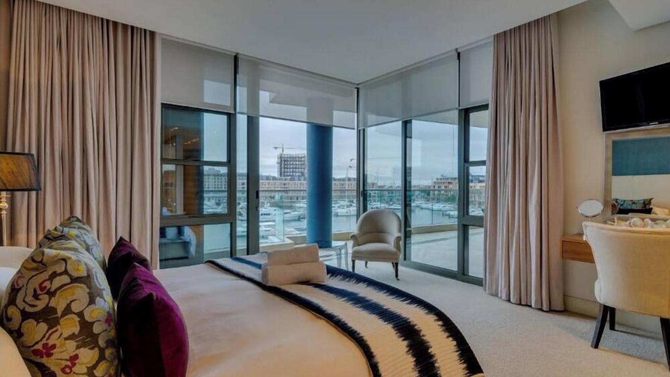 Mountain Marina Luxury Apartments