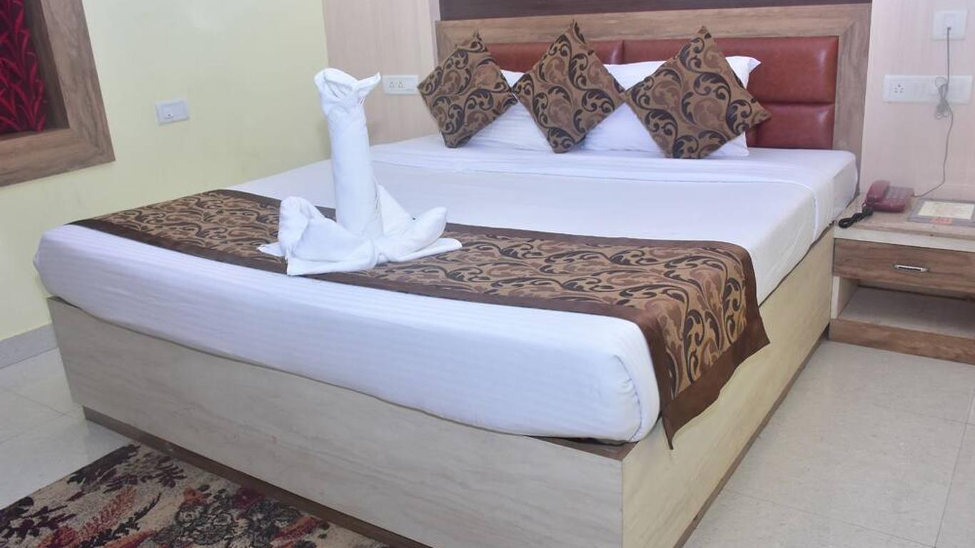 Hotel Arya Palace
