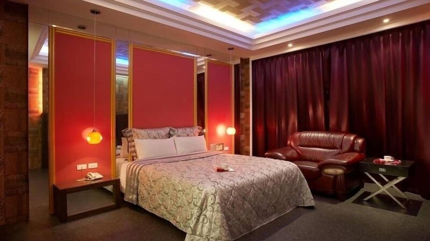 Love Star Motel