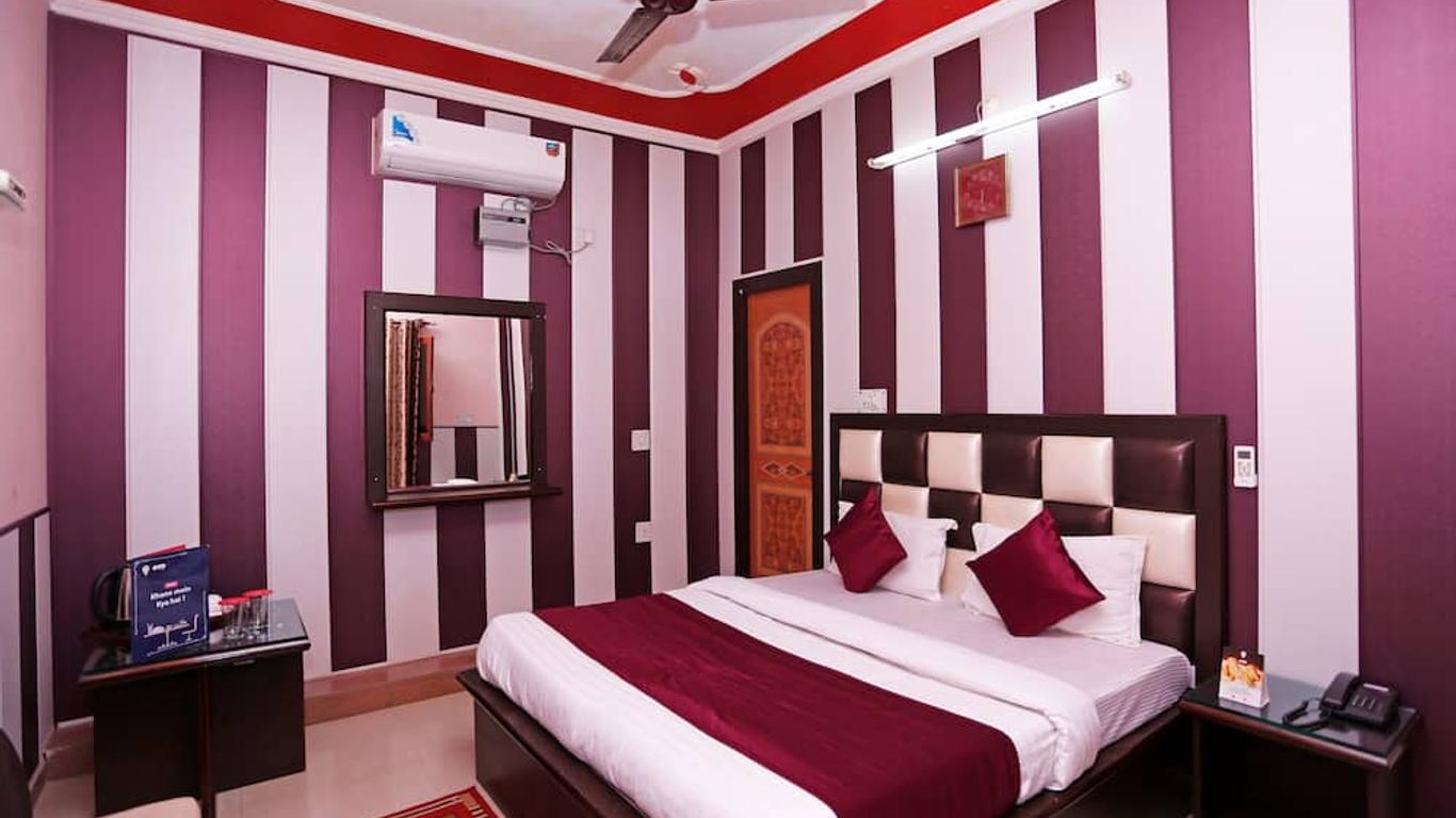 OYO 5851 Mehfil Hotel