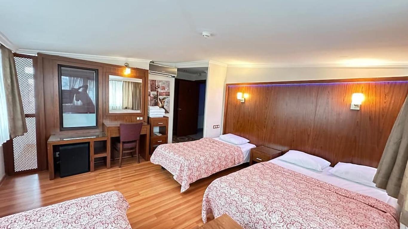 Hotel Nayla