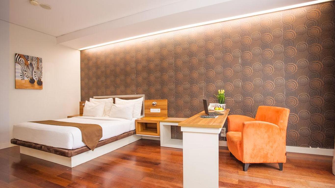 Life Hotel Sudirman Surabaya