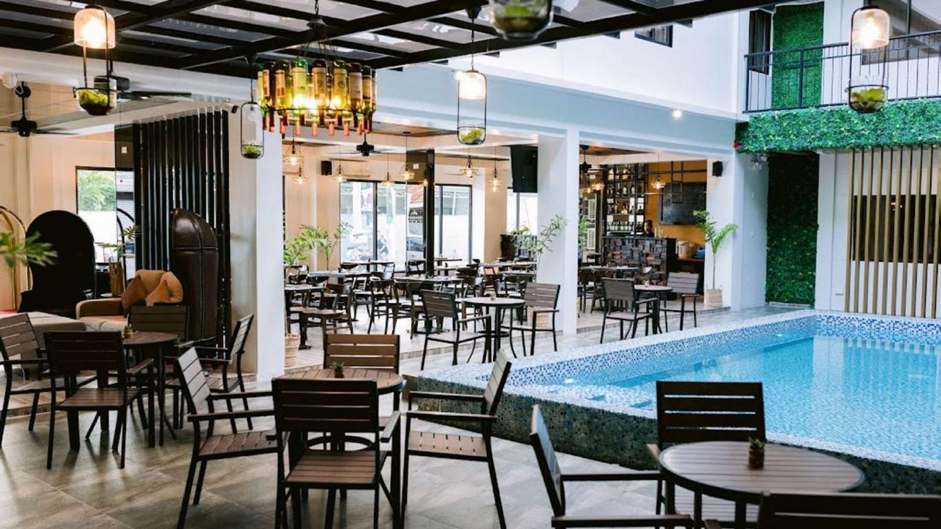 Surestay Plus Hotel By Best Western Ac Luxe Angeles City