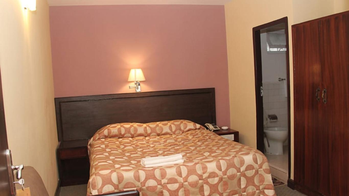 OYO 802 Hotel Pacific