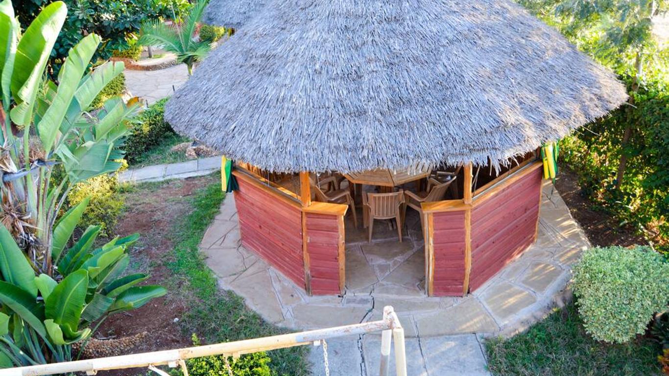 Pine Breeze Getaway Lukenya