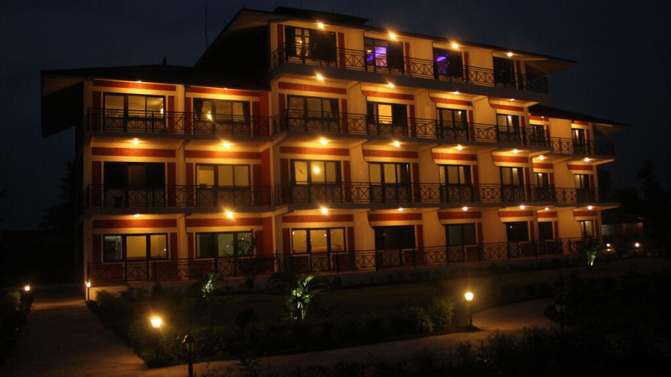 Hotel Jungle Crown