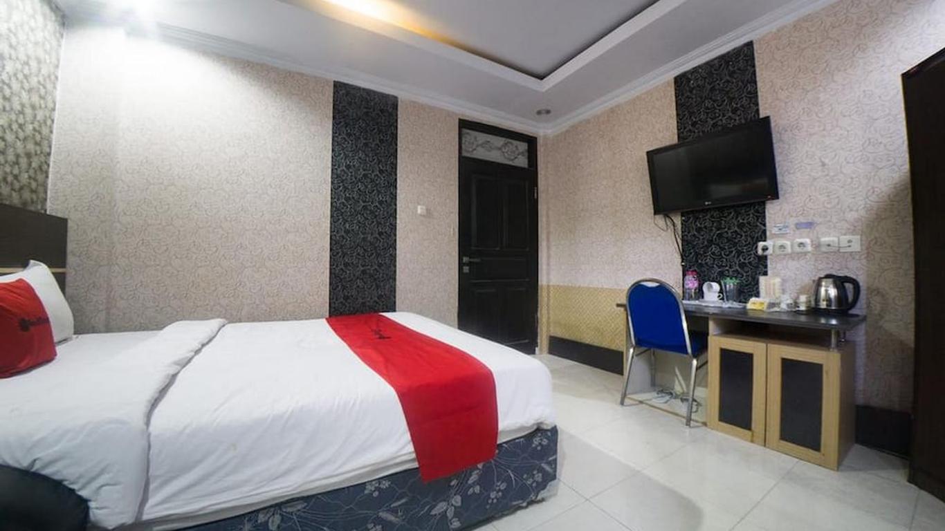 RedDoorz Syariah Near Rsud Ainun Habibie Gorontalo