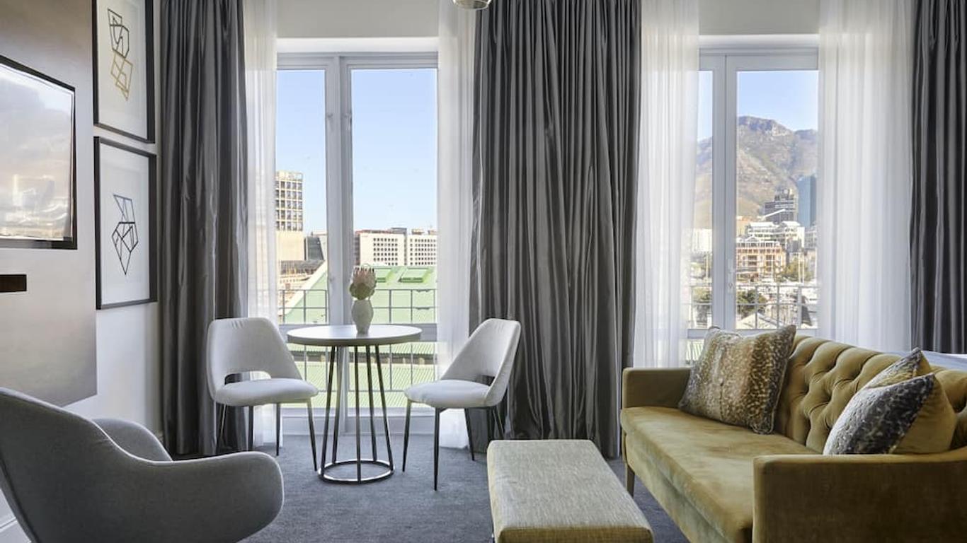 The Manor House At The Queen Victoria Hotel By Newmark