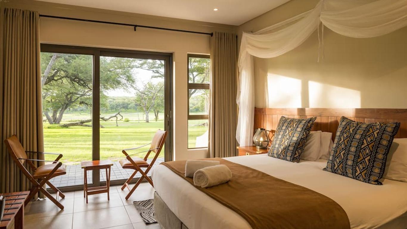 Hwange Safari Lodge